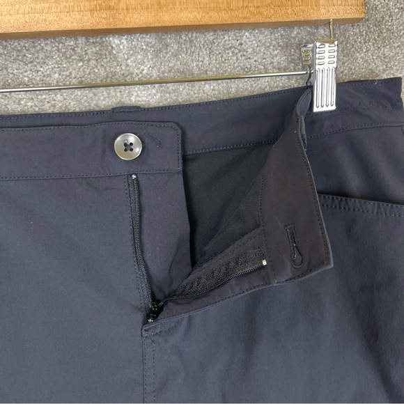 Eddie Bauer Skort Womens 8 Black Front Zip Pockets Lightweight Pencil- 1934* - Picture 10 of 12